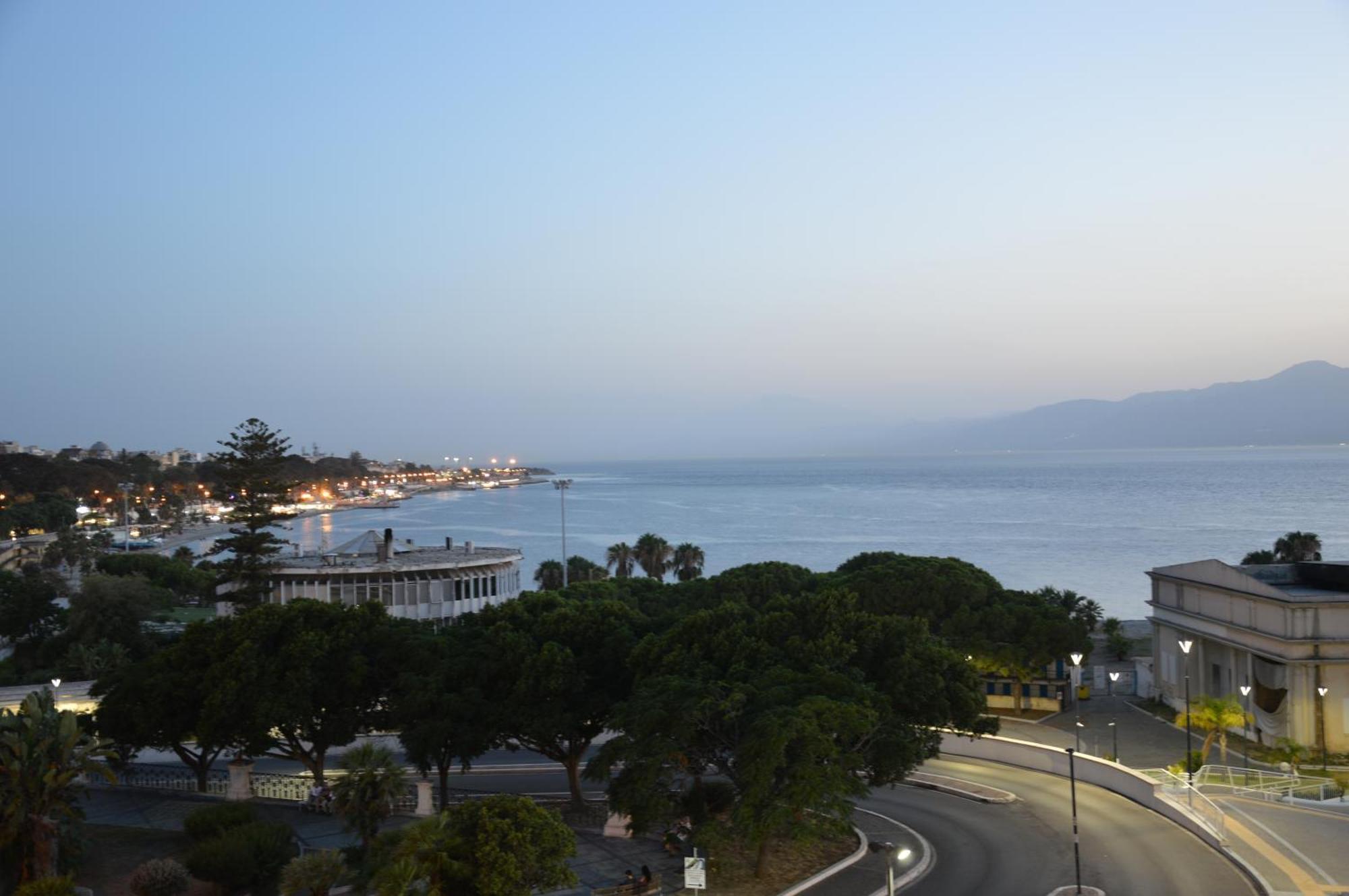 Via Roma Lejlighed Reggio di Calabria Eksteriør billede